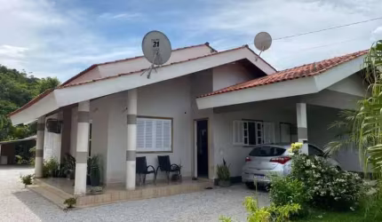 Casa à venda, 2 quartos, 2 vagas, Guabiruba Sul - Guabiruba/SC