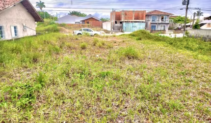 Terreno em Itajuba a 10 minutos do Centro de Barra Velha com 372 m² plano e pronto para construir