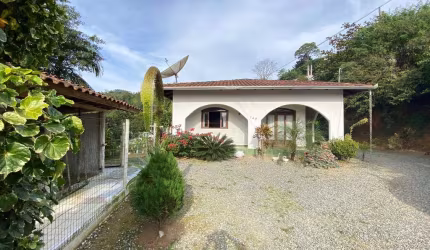Casa à venda, 3 quartos, 3 vagas, Santa Luzia - Brusque/SC