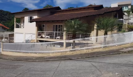 Casa à venda, 2 quartos, 1 suíte, 2 vagas, Primeiro de Maio - Brusque/SC