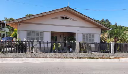 Casa à venda, 5 quartos, 2 vagas, Guabiruba Sul - Guabiruba/SC