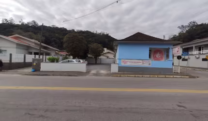 Casa à venda, 4 quartos, 1 vaga, Azambuja - Brusque/SC