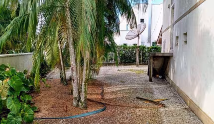 Casa à venda, 2 quartos, 1 suíte, 1 vaga, CENTRO - Guabiruba/SC
