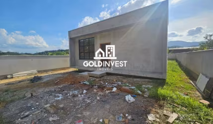 Casa Solta com 3 quartos sendo 1 suíte no bairro Pomerânia