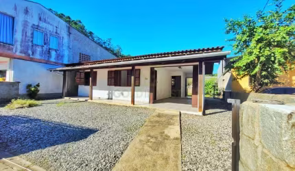 Casa Solta á Venda em Brusque á 5 minutos do Centro