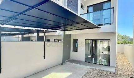 Casa com uma suíte + 1 quarto e com passagem lateral á venda no Bairro São João em Brusque