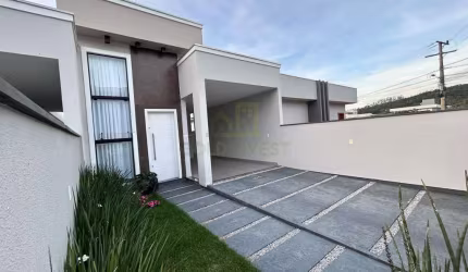 Casa com 2 quartos (1 suíte) no bairro Trinta Réis/Nova Trento (Analisa permuta em Brusque)