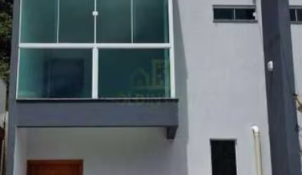 Casa ampla com 2 suítes no bairro Lageado Baixo