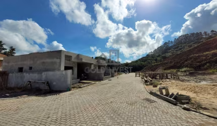 Casa na planta com uma suíte + um quarto á venda no bairro Limeira em Brusque