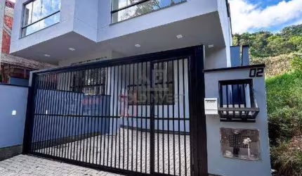 Sobrado com 2 suítes no bairro Nova Brasília (Financia Minha Casa Minha Vida)