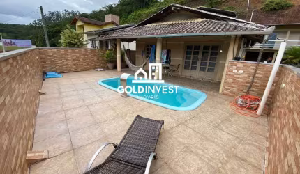Casa semi mobiliada com 5 dormitórios na Limeira-Brusque!!