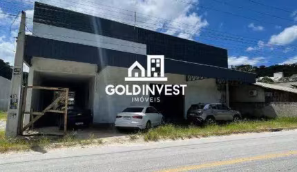 Galpão com 1.100m² no bairro Bateias!!!