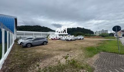 Terreno com 750m² no bairro Jardim Maluche!!!