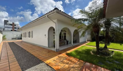 Casa com 3 quartos no bairro Santa Rita!!!