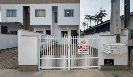 Casa com 2 quartos no bairro Dom Joaquim!!!