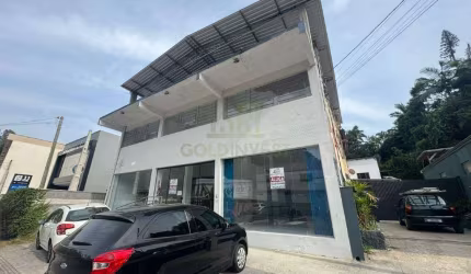 Sala comercial com 130m² no bairro Santa Rita!!!