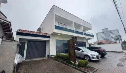 Apartamento com 2 quartos no bairro São Luiz!!!