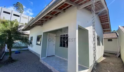 Casa com 3 dormitórios semi mobiliada no bairro Volta Grande-Brusque!!
