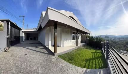 Casa com 2 quartos no bairro Souza Cruz!!!
