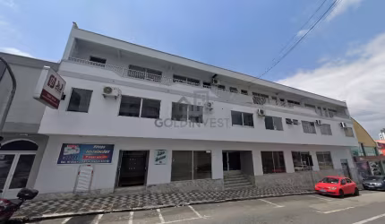 Sala comercial com 30m² no CENTRO de Brusque!!!