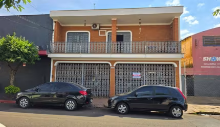 Sobrado com 3 quartos, 243m², à venda em Ribeirão Preto, Campos Elíseos