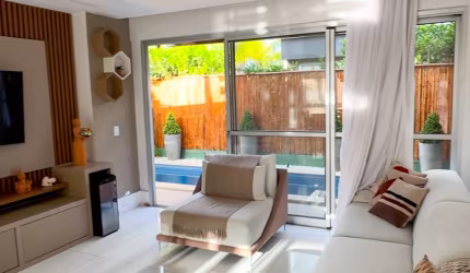Casa de Condomínio com 5 Quartos com 5 suites à venda, 260m² - Recreio Dos Bandeirantes