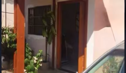Ótima casa em São Conrado, 02 quartos(01suite), energia solar, 01 vaga
