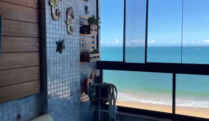 Lindo apartamento, 130m2, 03 quartos(01 suite), frente mar, lazer, aceita AirBnb.