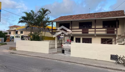 Pousada à venda na geral da Praia do Santinho Florianópolis