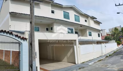 Casa estilo sobrado à venda nos Ingleses Florianópolis