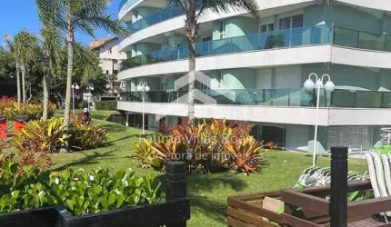 Apartamento mobiliado prédio de frente para a Praia da Cachoeira do Bom Jesus Florianópolis