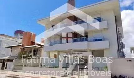 Cobertura semi mobiliada à venda a 500 metros da praia na região das Gaivotas nos Ingleses em Florianópolis