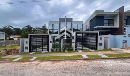 Sobrado à venda localizado no Loteamento Alameda Rio Vermelho em Florianópolis