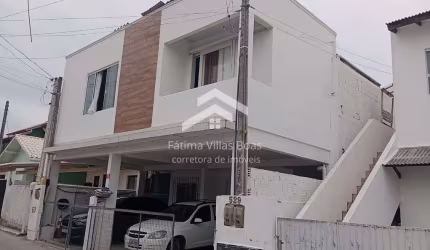 Prédio com 6 Kitnet mobiliadas porteira fechada à venda no Rio Vermelho em Florianópolis