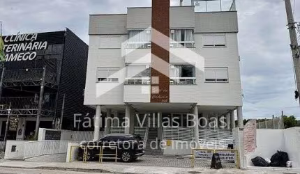 APARTAMENTO MOBILIADO DE 1 QUARTO À VENDA A 200 METROS DA PRAIA DA CACHOEIRA DO BOM JESUS EM FLORIANÓPOLIS