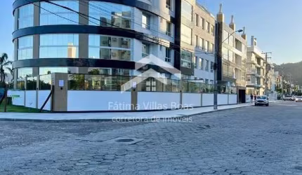 APARTAMENTO GARDEN DE ALTO PADRÃO À VENDA EM CONDOMÍNIO EM FRENTE A PRAIA DOS INGLESES NA REGIÃO DAS GAIVOTAS AREA NOBRE