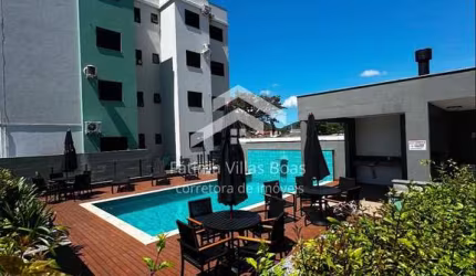 APARTAMENTO TÉRREO SEMI MOBILIADO COM PÁTIO PRIVATIVO À VENDA NA VARGEM GRANDE EM FLORIANÓPOLIS