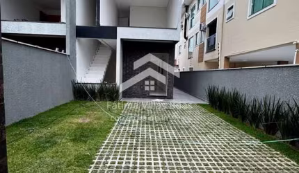 Casa estilo sobrado à Venda - Ingleses do Rio Vermelho, Florianópolis - SC