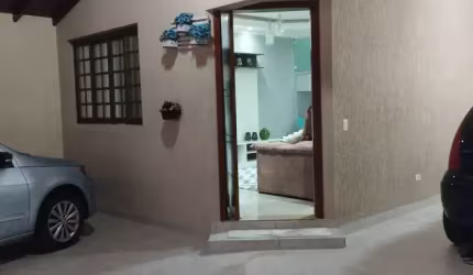 Vendo Uma Casa com 4 quartos na Regiao de Santana Por 550 Mil