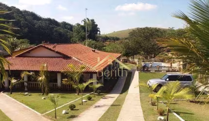 Chácara com 2 dormitórios à venda, 1200 m² por R$ 1.100.000,00 - Pinheirinho - Taubaté/SP