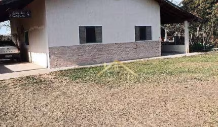 Sítio com 3 dormitórios à venda, 24649 m² por R$ 980.000,00 - Bairro dos Guedes - Tremembé/SP