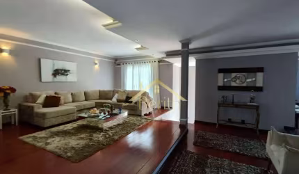 Sobrado com 4 dormitórios, 600 m² - venda por R$ 2.200.000,00 ou aluguel por R$ 8.000,00/mês - Portal das Colinas - Guaratinguetá/SP