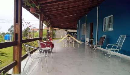 Chácara com 4 dormitórios à venda, 1000 m² por R$ 600.000,00 - Pinheirinho - Taubaté/SP