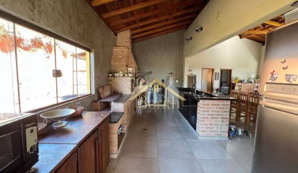 Chácara com 5 dormitórios à venda, 4200 m² por R$ 800.000,00 - Sete Voltas - Taubaté/SP