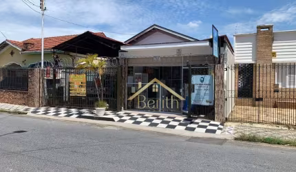 Casa com 3 dormitórios à venda, 140 m² por R$ 800.000,00 - Centro - Taubaté/SP
