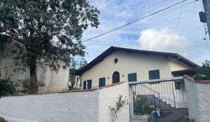 Casa com 4 dormitórios à venda, 400 m² por R$ 900.000,00 - Centro - Tremembé/SP