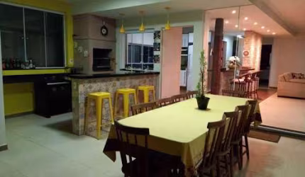 Casa com 3 dormitórios, 318 m² - venda por R$ 1.650.000,00 ou aluguel por R$ 8.200,00/mês - Campos do Conde II Versailles - Tremembé/SP