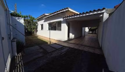 Casa com 3 dormitórios para alugar, 200 m² por R$ 6.690,00/mês - Jardim das Nações - Taubaté/SP
