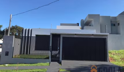 Casa para Venda em Campo Mourão, Jardim Flora III, 3 dormitórios, 3 suítes, 4 banheiros, 4 vagas