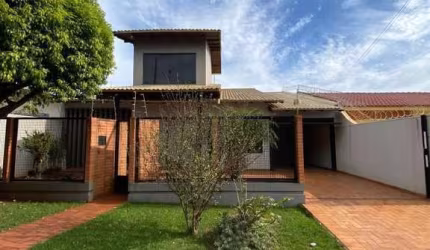 Casa para Venda em Campo Mourão, Jardim Santa Nilce I, 4 dormitórios, 2 suítes, 3 banheiros, 3 vagas